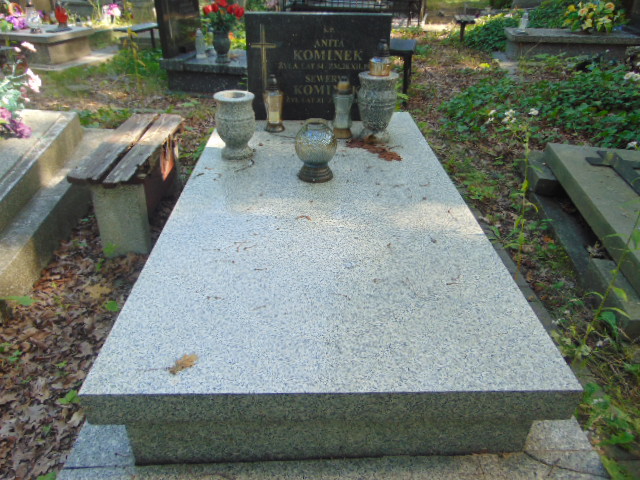 Grób Anita Kominek