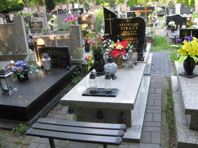 Grób Rozalia Piekut